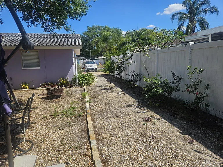 7808 Tropicana Dr — Photo 24