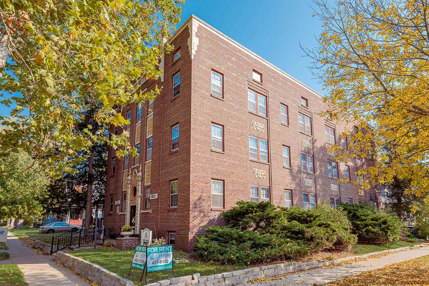 1403 E St — Photo 4