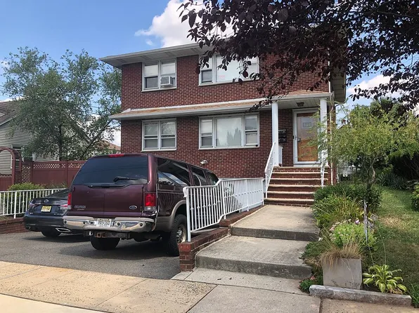 516 Spruce St, Linden, NJ 07036