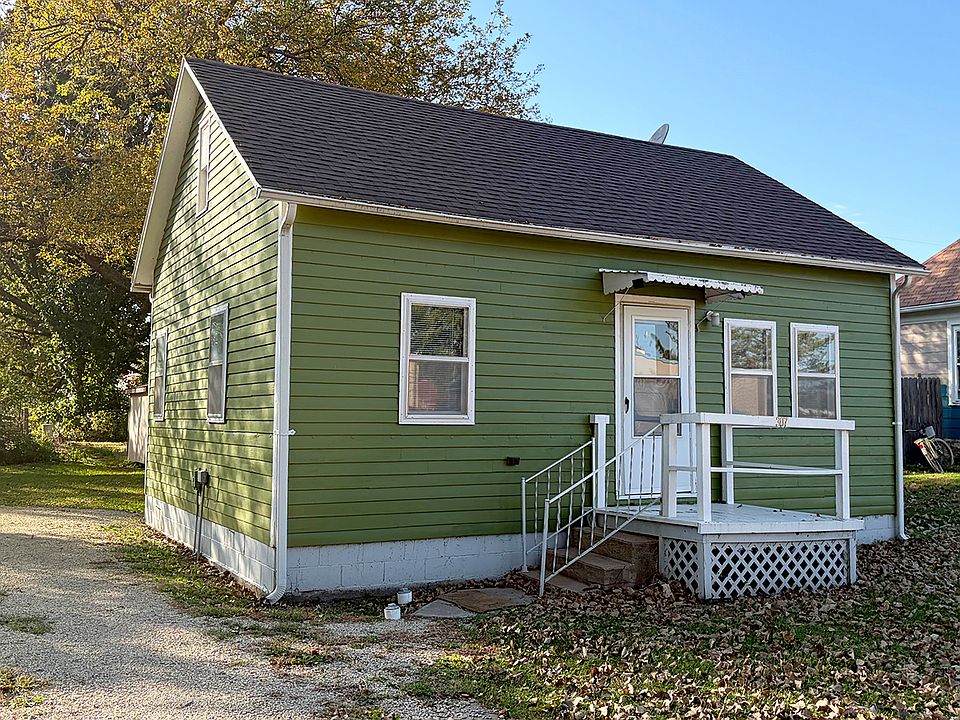 1st image of 307 Pine Rd