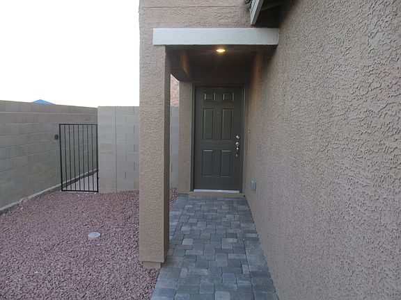2nd image of 9166 Windsor Oaks St