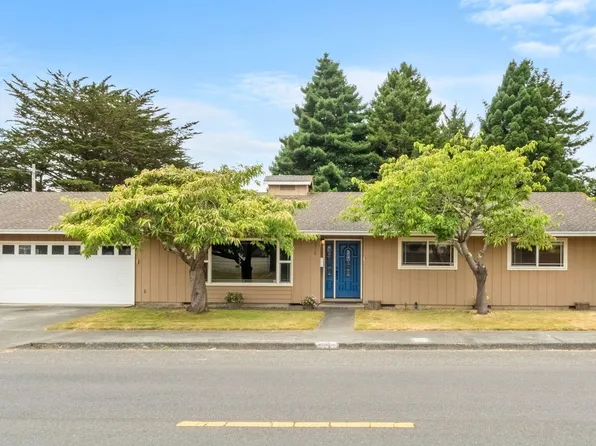 3576 E St, Eureka, CA 95503