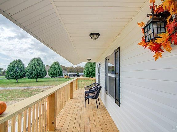 2nd image of 2423 Smith Mountain Lake Pkwy Lot 16