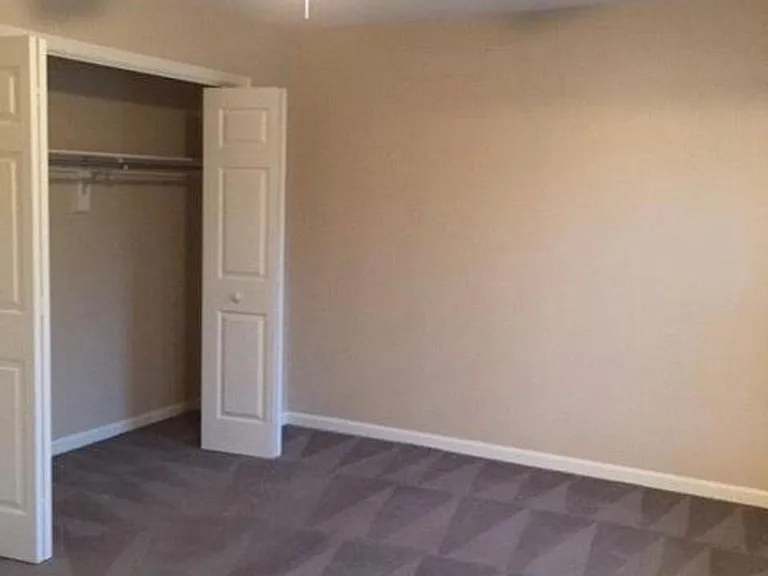 2434 Dunmore Ct — Photo 14