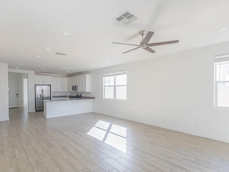 36610 W Mediterranean Way — Photo 8