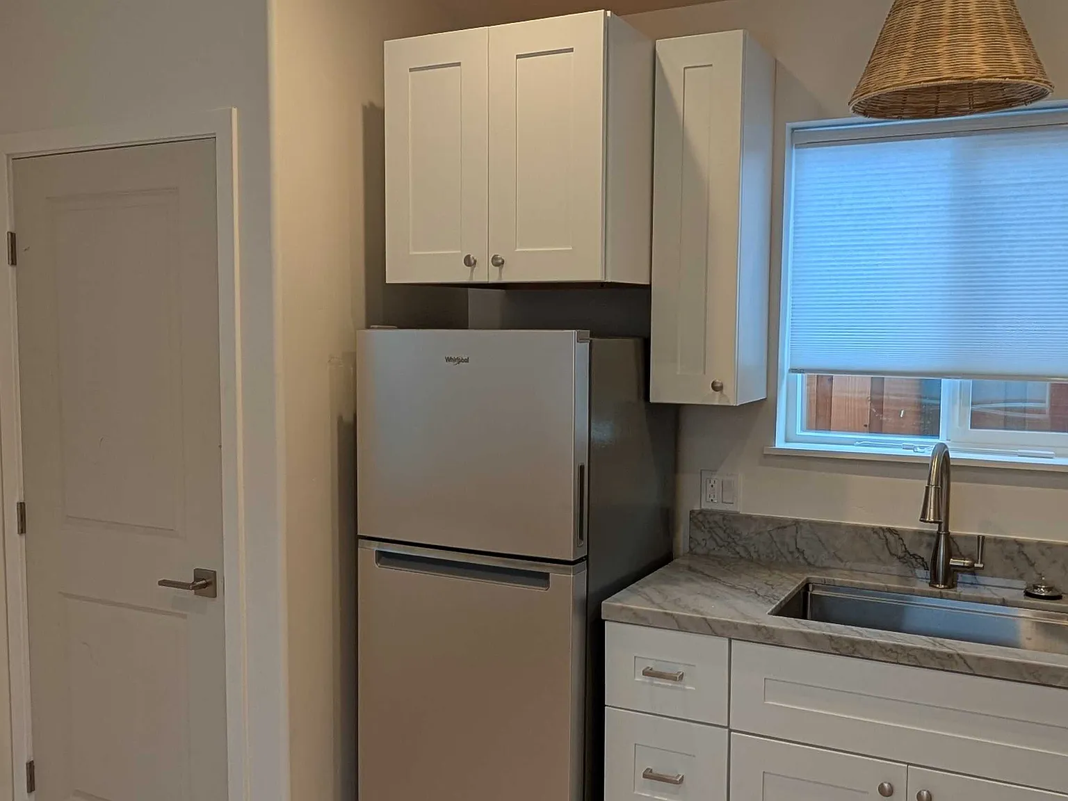 1 bed, 1.0 bath, 450 sqft, $2,300 — Photo 4