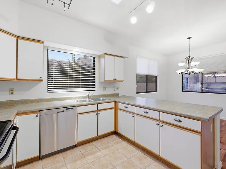3455 W Red Bird Ct — Photo 13