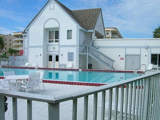 BEACH SIDE CLUB HOUSE AGAIN: WORKOUT FACILITIES, LIBRARY, MEETING ROOMS, OBSERVATION TOP DECK FOR PARTIES, LARGE HEATED SWIMMING POOL, GATE TO BEACH. WHEELCHAIR COMPATIBLE.