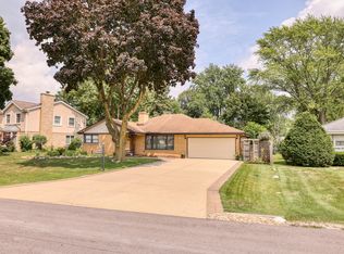 5N409 Eagle Ter, Itasca, IL 60143