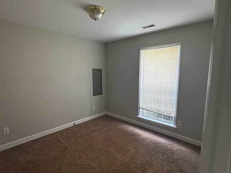 2824 Maple Cir — Photo 8