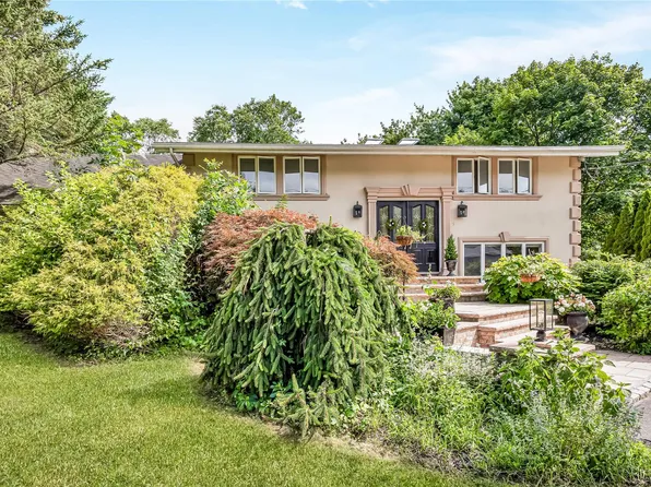 9 Hare Lane, East Setauket, NY 11733