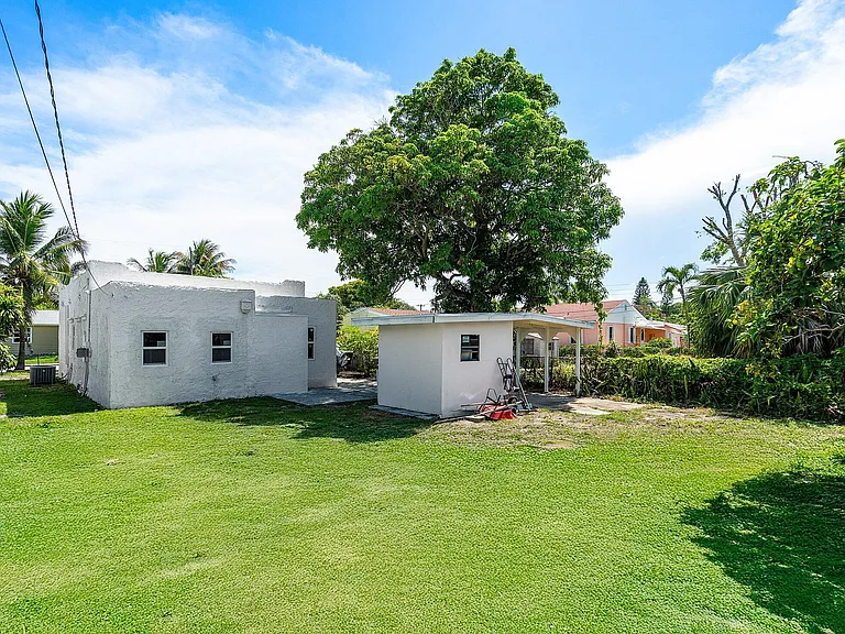 719 Briggs St — Photo 22