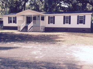 914 Lake Gale Dr, Midway, GA 31320