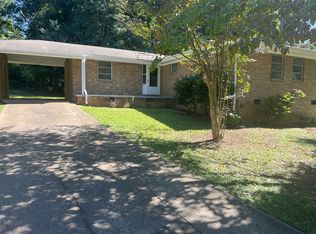 2214 Viscount Dr NW, Huntsville, AL 35810