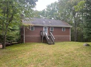 647 Peaksview Dr, Williamsville, VA 24487