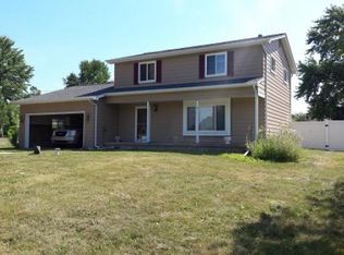 10077 Shadybrook Ln, Grand Blanc, MI 48439