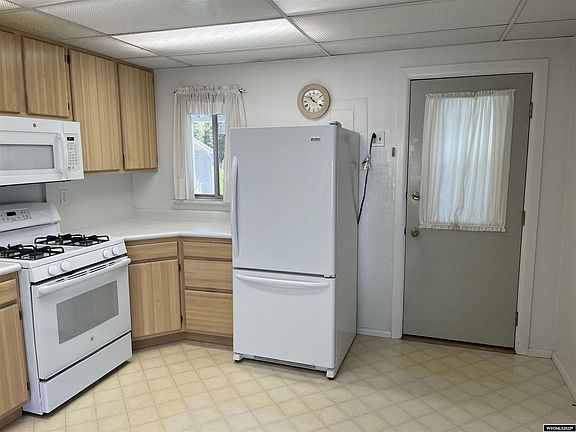 4th image of 341 Jensen St