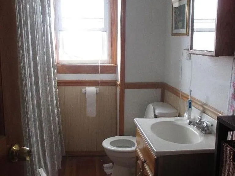 189-191 Lowell St #2 — Photo 13