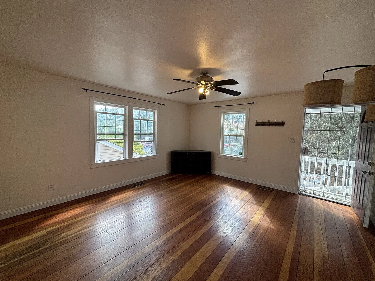 1 bed, 1.0 bath, 700 sqft, $1,650 — Photo 3