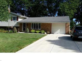 34052 Monica Dr, North Ridgeville, OH 44039