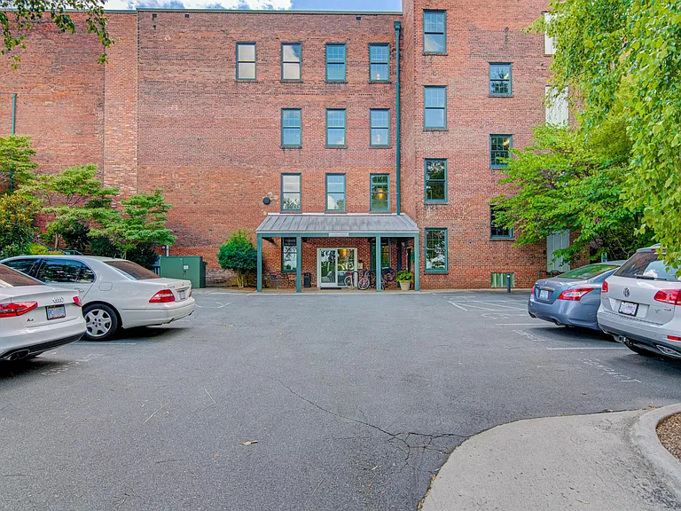 836 Oak St #500 — Photo 39