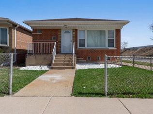 9357 S Phillips Ave, Chicago, IL