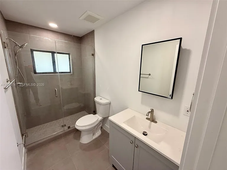 180 NE 57th St #14 — Photo 10