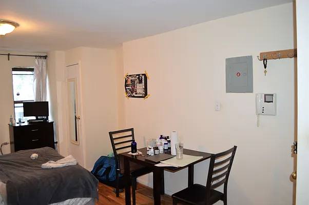 Rented by OvCo Realty | media 31