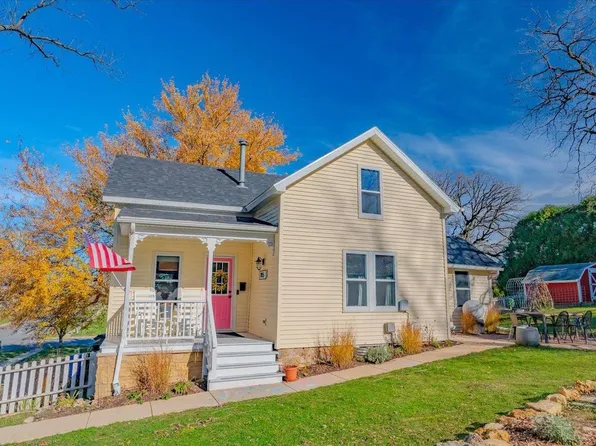 205 North 4th Street, Mount Horeb, WI 53572