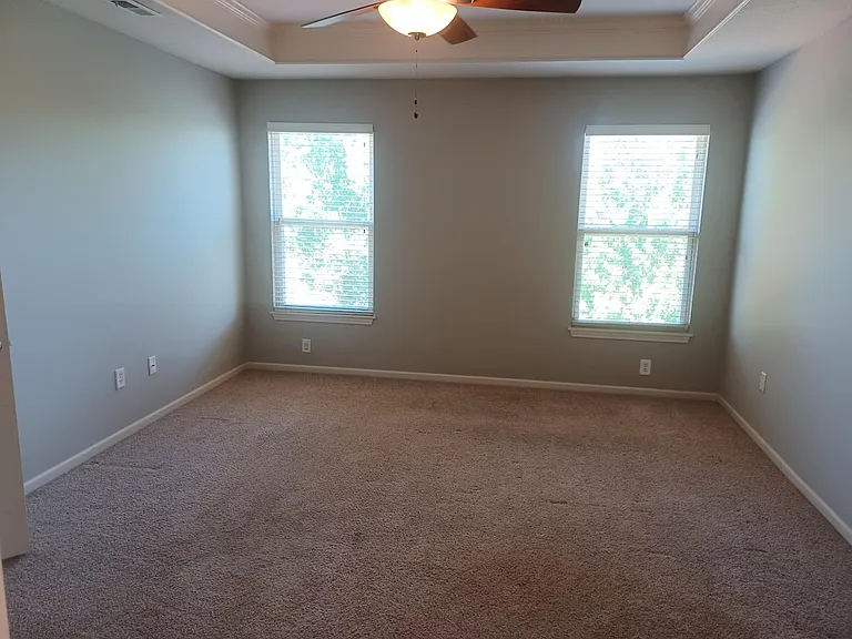 516 E Bluebird St — Photo 12