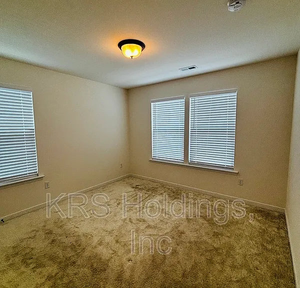 2220 Patrick Dr — Photo 22