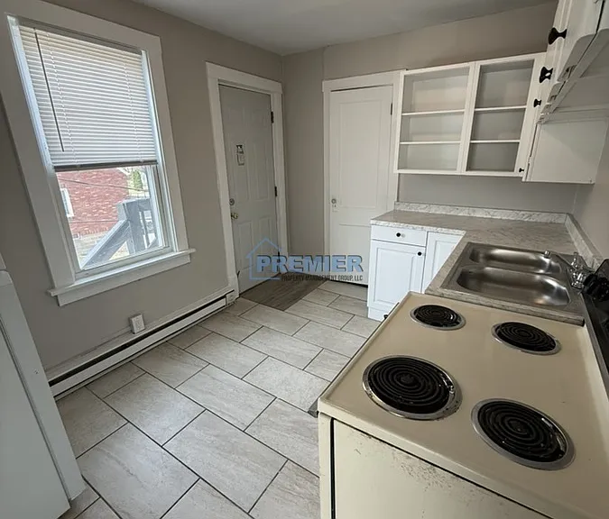 1897 Clarke Dr #1 — Photo 3
