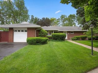 8245 Gross Point Rd, Morton Grove, IL 60053