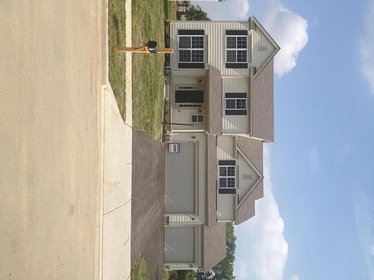 1st image of 525 Braumiller Crossing Dr