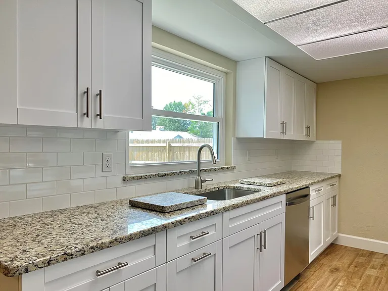 3842 Featherwood Trl — Photo 10