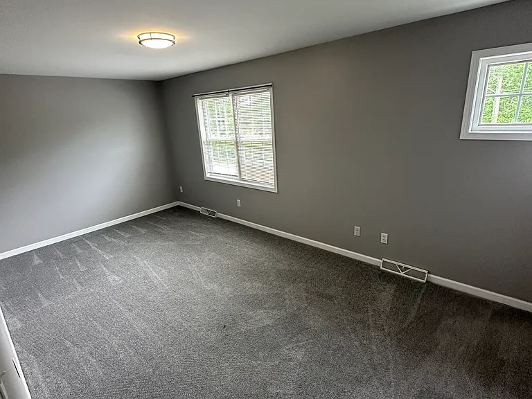 9735 Main St #6 — Photo 6