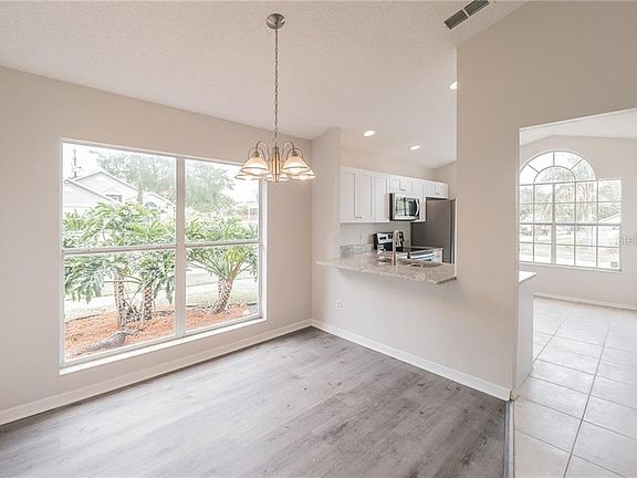 4th image of 1813 Wexham Blvd