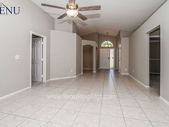 4th image of 1626 Woodstone Dr