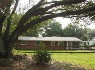 1712 S Forbes Rd, Plant City, FL 33566