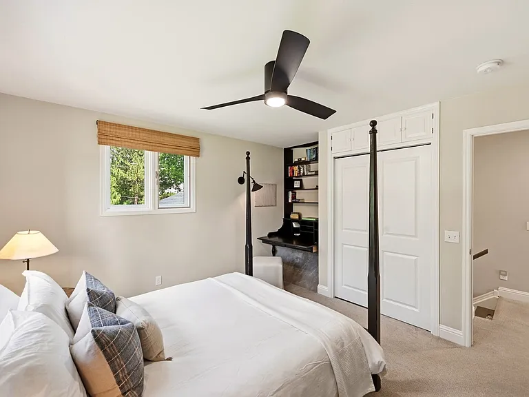516 Country Ln — Photo 25