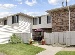 Auburn Townhomes, Hopkins, MN 55343