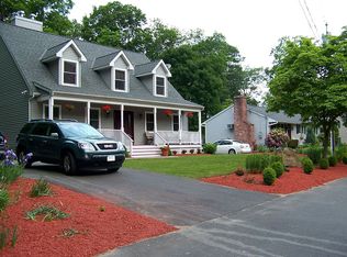 13 Ivy Ln, Danbury, CT 06811