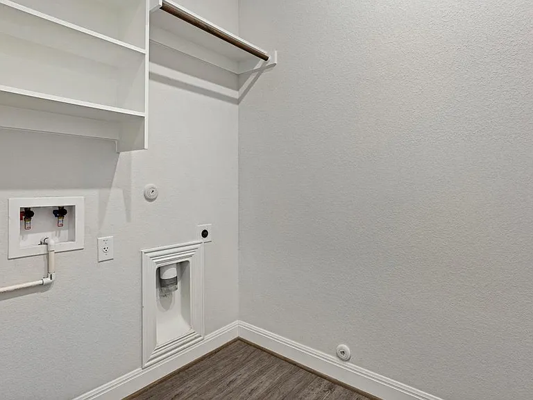 727 Spinnaker Loop — Photo 25