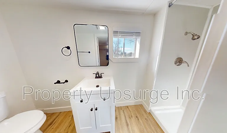 2712 Virginia Ave — Photo 2