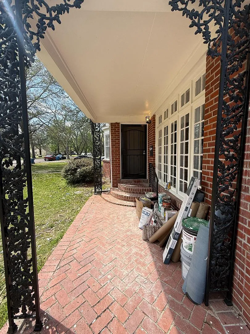 629 Catalpa St — Photo 2