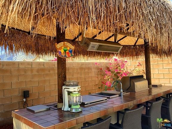 Palapa Kitchen