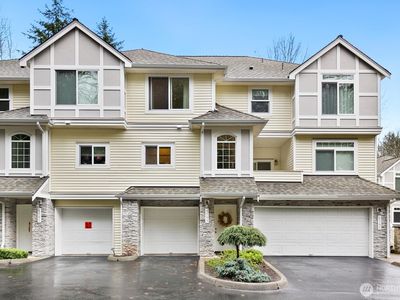 6763 SE Cougar Mountain Way UNIT 3, Bellevue, WA, 98006