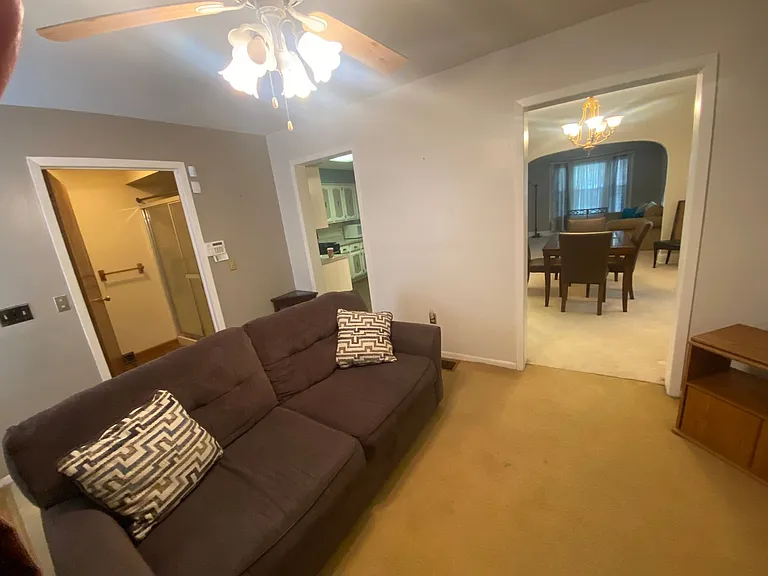 929 Norwood Ave — Photo 6