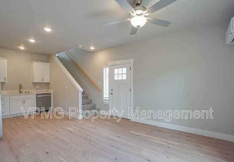 2347 E Otter Loop #A — Photo 6