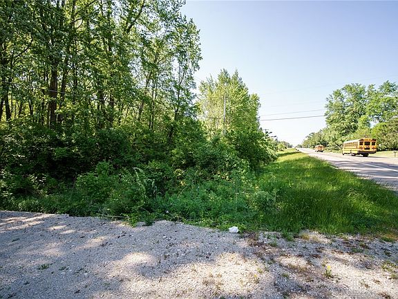 2nd image of 5236 Springfield Xenia Rd